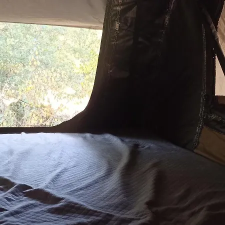 Tente Perchee Kenya Mas De Bouzou Kemping Grèzes